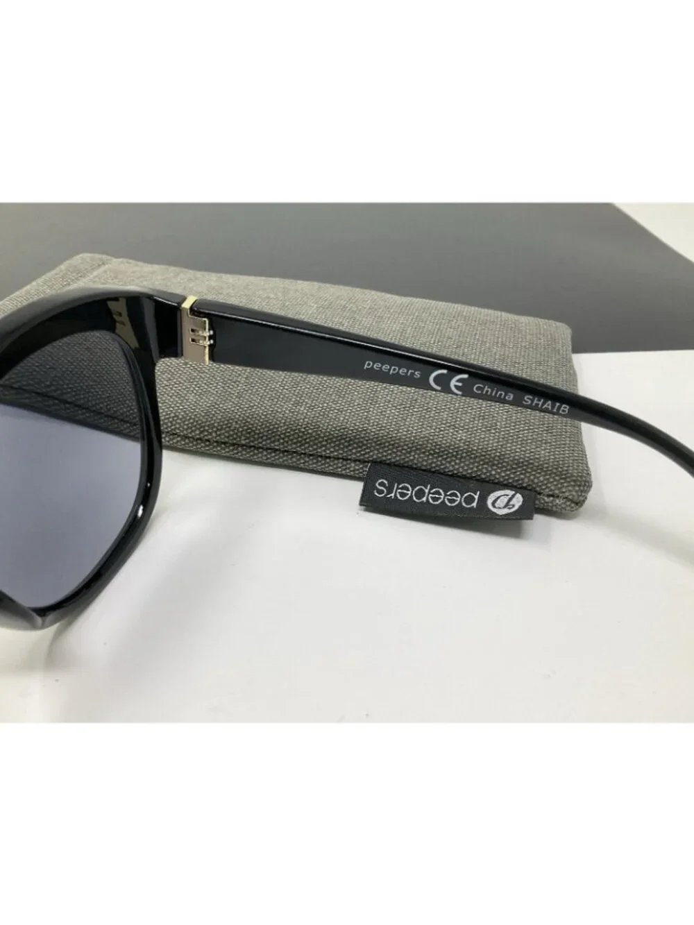 Peepers  Catalina Sun Progresive Reading Glasses Sunglasses Black + 2.50